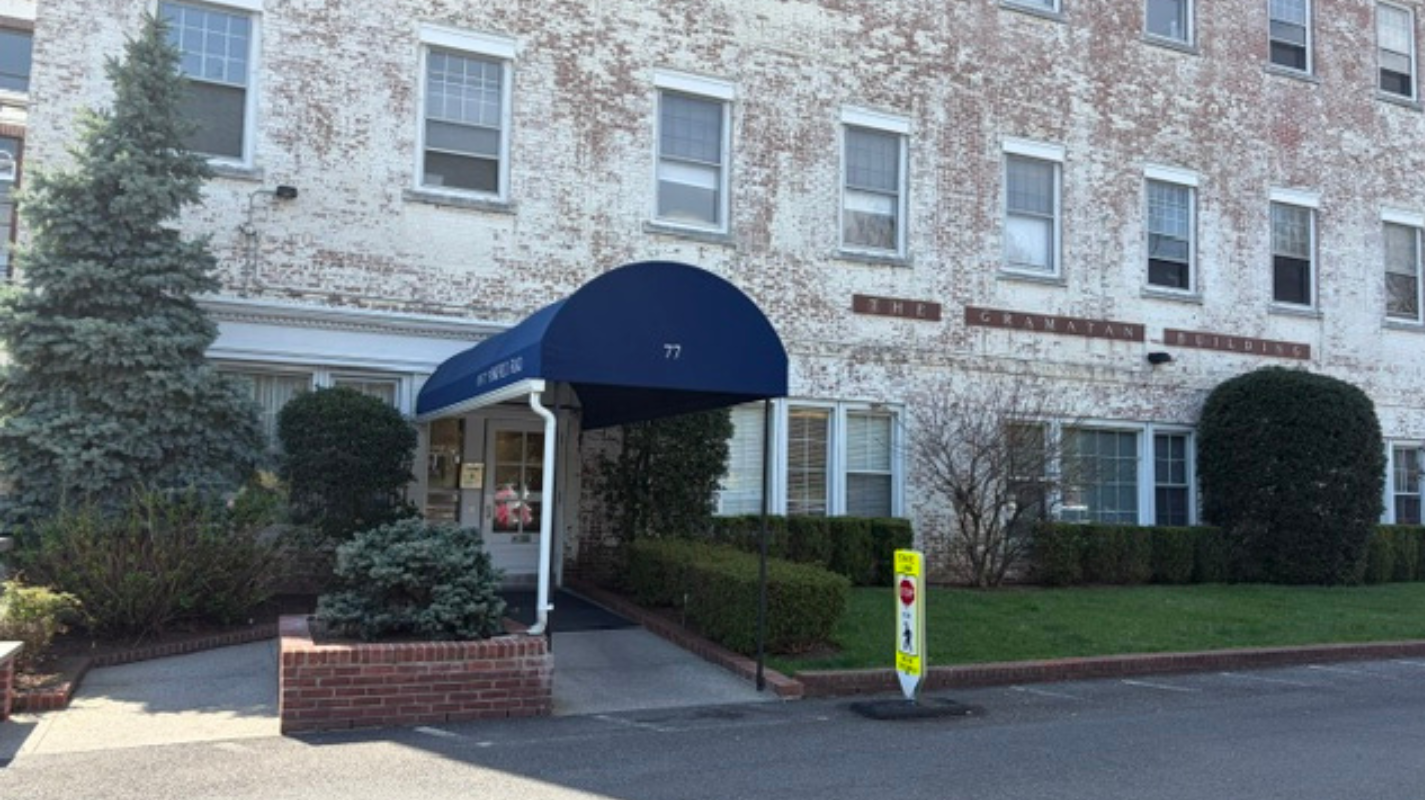 Bronxville backside (parking lot)